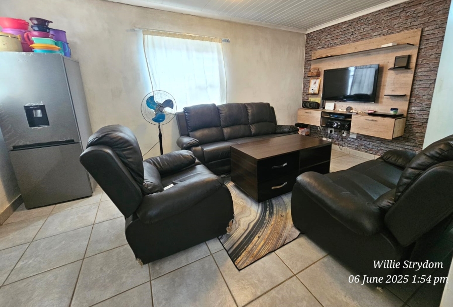 3 Bedroom Property for Sale in Dalvale Western Cape